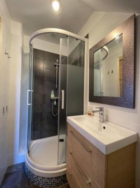 Charmant Studio Tout Confort Cesson Sevigne . Экстерьер фото