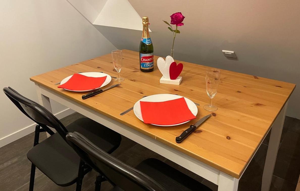 Charmant Studio Tout Confort Cesson Sevigne . Экстерьер фото